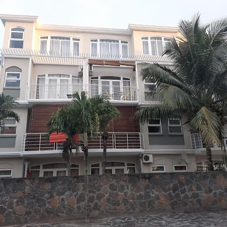 Ocean Drive Studio, Next To The Beach Grand Baie Bagian luar foto